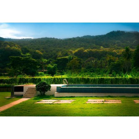 Pak Ram Hotel Mae Rim Buitenkant foto